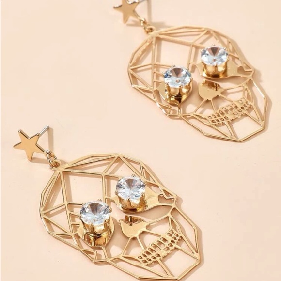 Earrings - Picture 4 of 7